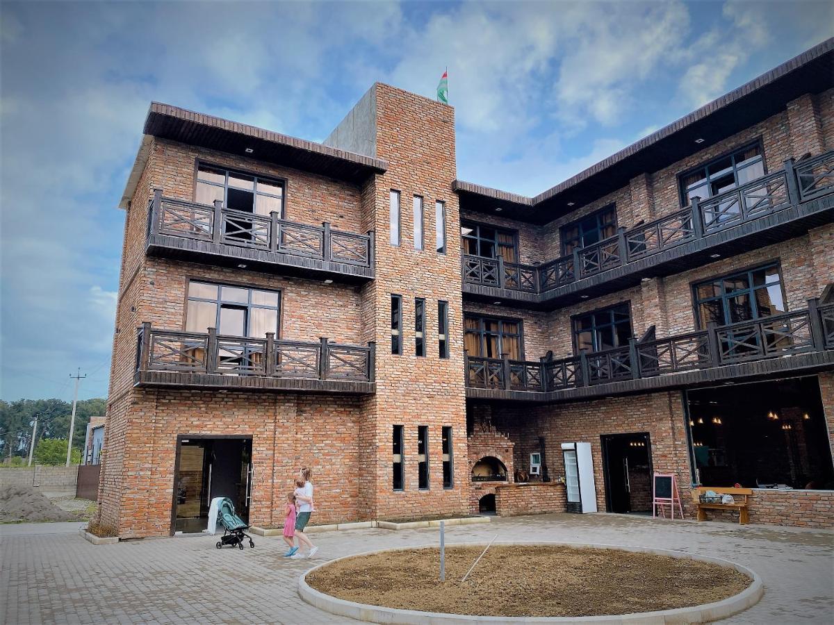 Gloriya Hotel Lidzava Exterior foto